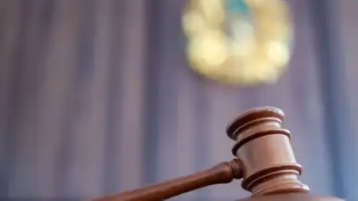 Плакат с матом и проклятьями обернулся штрафом для жителя Костаная , фото - Новости Zakon.kz от 30.07.2023 05:56