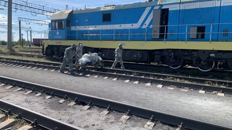 спасатели устраняют последствия ЧП на железной дороге, фото - Новости Zakon.kz от 29.08.2023 18:49