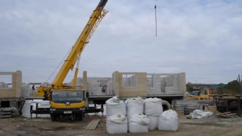 Бердибек Сапарбаев раскритиковал архитекторов за отсутствие фантазии