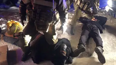 полиция, задержание, участников беспорядков, фото - Новости Zakon.kz от 14.01.2022 09:36