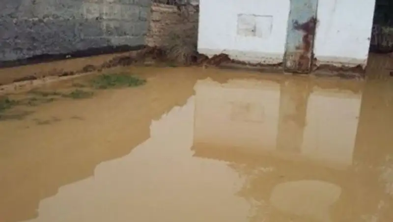 Река подтопила дворы в Карагандинской области