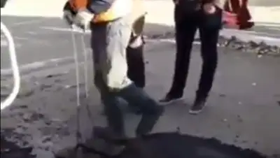 кадр из видео, фото - Новости Zakon.kz от 31.10.2019 16:53