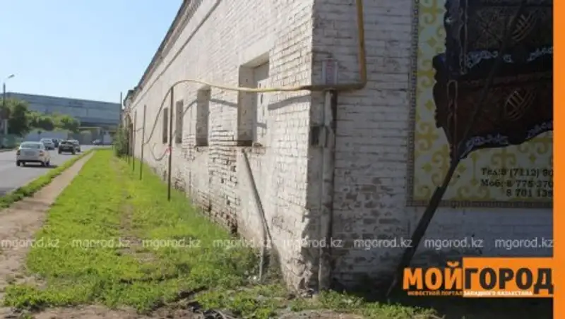 В Уральске парень с девушкой разбились насмерть на угнанном автомобиле