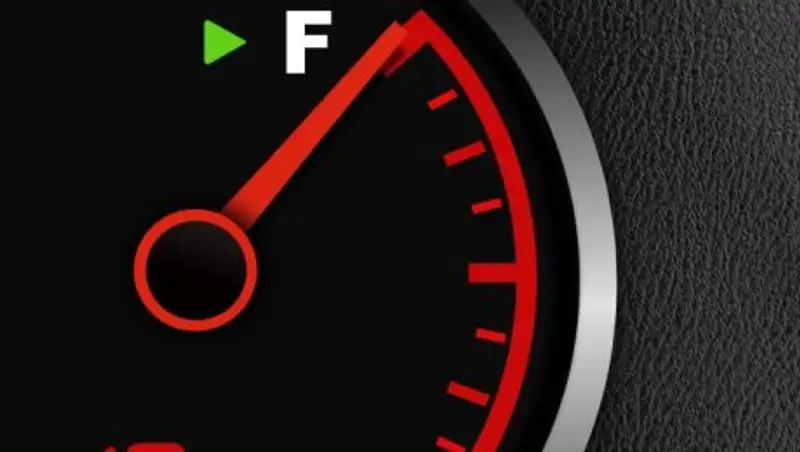 Внимание, полный бак: алматинец рассмешил Казнет объявлением о продаже авто