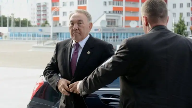 Нурсултан Назарбаев прибыл в Стамбул 