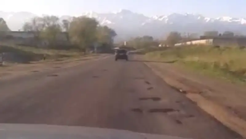 Ремонт дороги, мучавшей жителей Алматинской области, начнут в мае