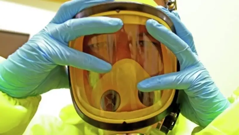 Медики создали первую универсальную вакцину от вируса лихорадки Эбола