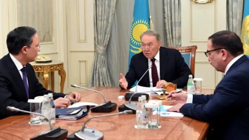Назарбаев встретился с министром иностранных дел