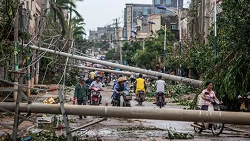 Жертвами тайфуна в Китае стали 33 человека