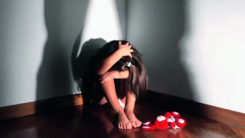 12-летняя девочка утверждает, что ее изнасиловал пожилой мужчина в Алматы