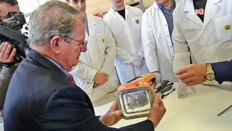 Военные: расшифровать данные самописца Су-24 невозможно