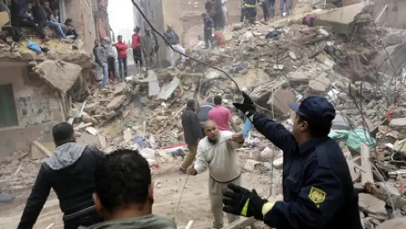 Жертвами обрушения здания в Каире стали 19 человек