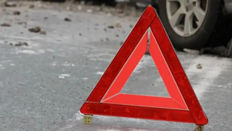 Автобус перевернулся на трассе "Алматы-Усть-Каменогорск"