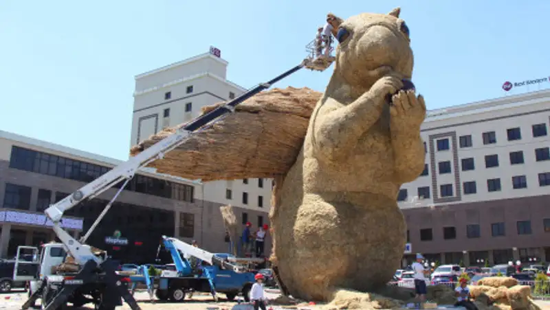 Алматинскую белку демонтировать не будут