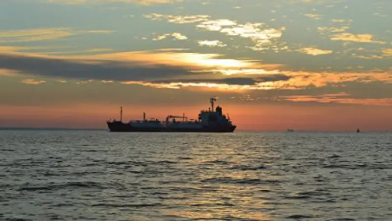 В Малайзии угнали нефтяной танкер