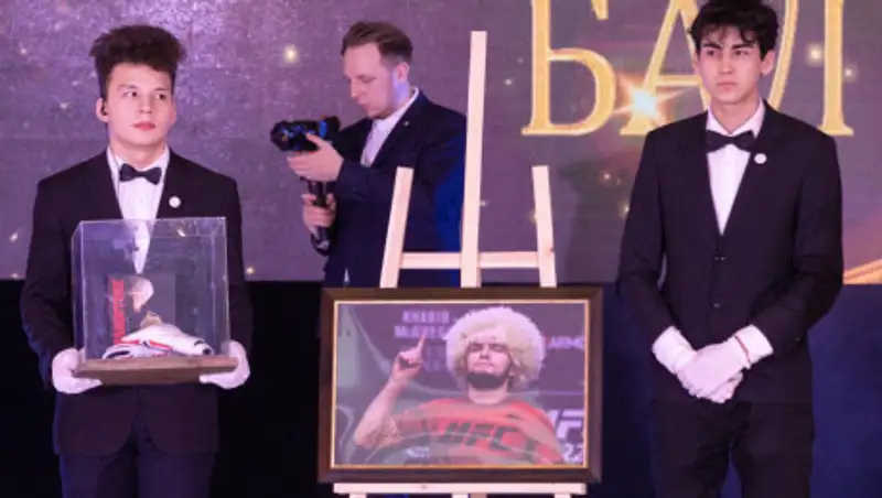 Более 380 млн тенге собрал благотворительный бал в Нур-Султане