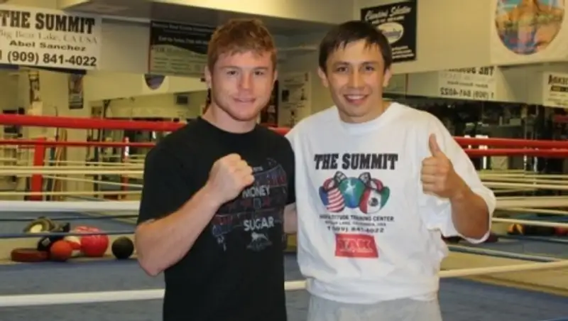 Альварес: дружба поединку с Головкиным не помешает