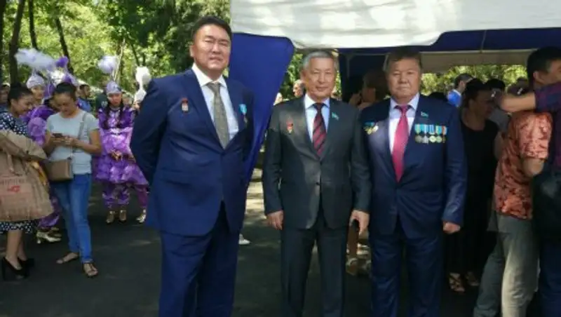 Работники транспорта Казахстана отметили свой профессиональный праздник