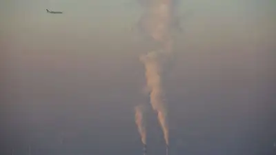 Silent Hill по-карагадински: ночной смог испугал горожан, фото - Новости Zakon.kz от 06.02.2023 12:45