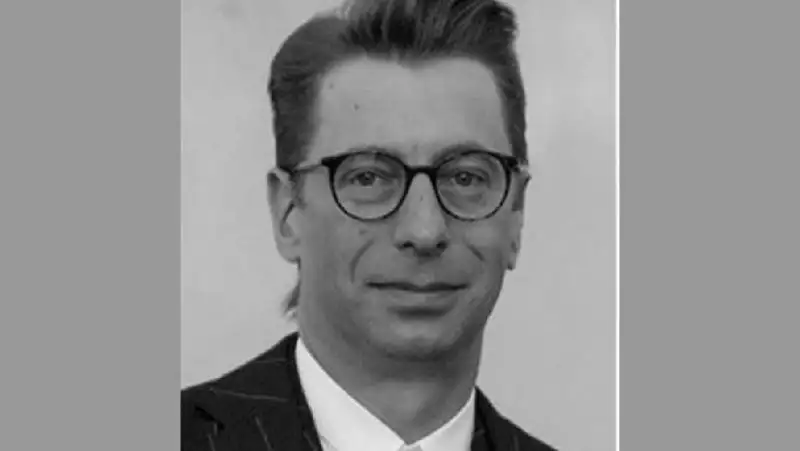 Умер известный телеведущий Михаил Зеленский