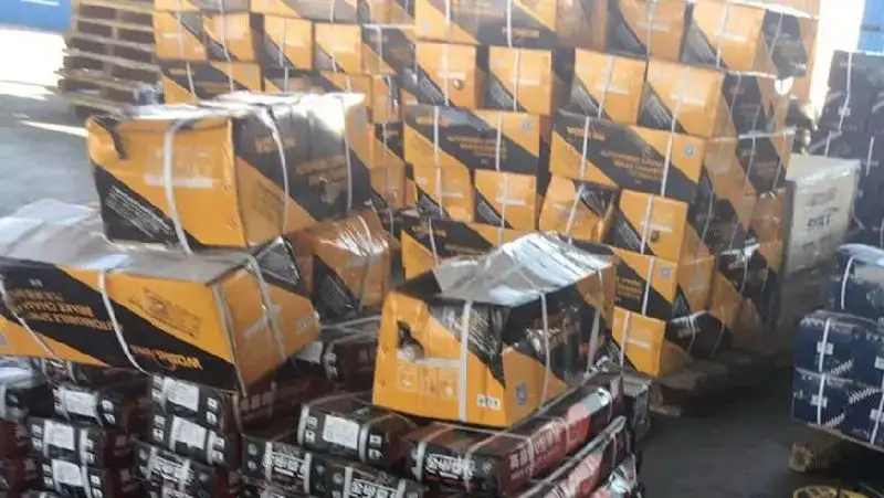 Более 50 тонн автозапчастей пытались незаконно ввезти в Казахстан из Китая