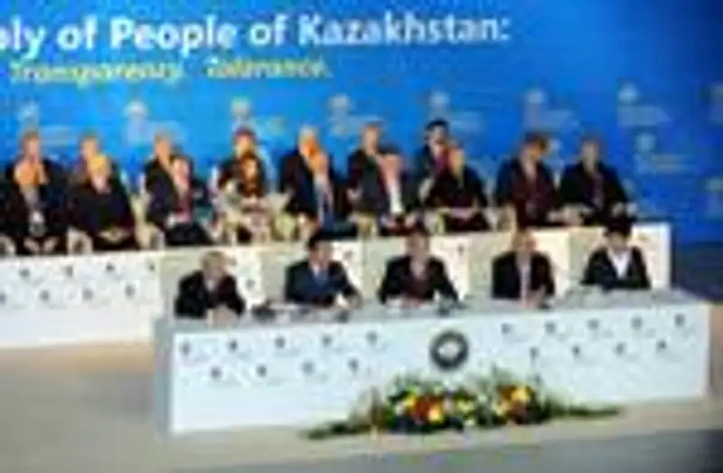 Президент РК открыл в Астане 16-ю сессию Ассамблеи народа Казахстана, фото - Новости Zakon.kz от 20.10.2010 19:58