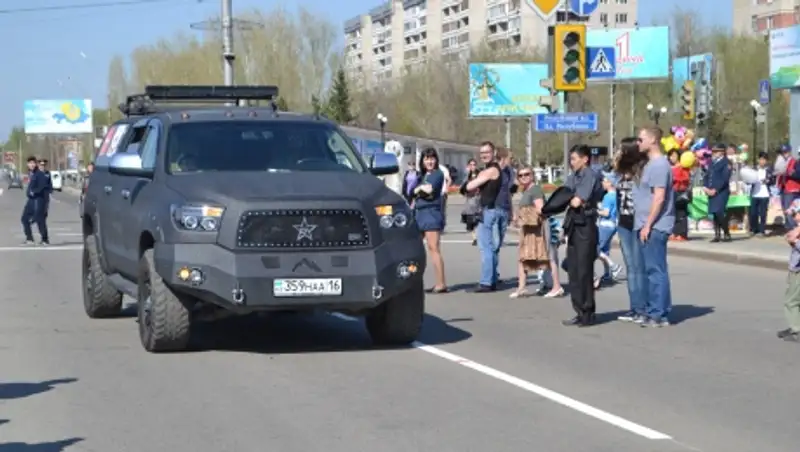 В Усть-Каменогорске прошла выставка автомобилей