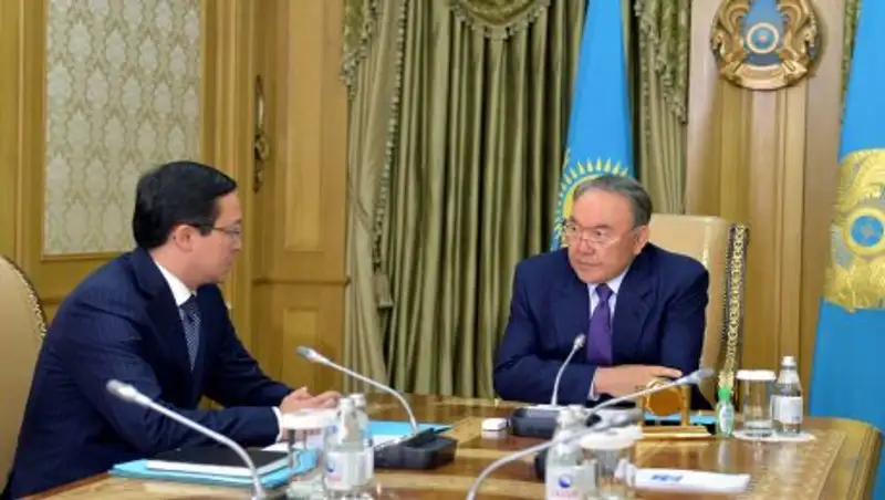 Акишев проинформировал главу государства о ситуации на валютном рынке