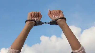 Женщине-предпринимателю дали условный срок за фиктивные счета-фактуры на 109 млн тенге, фото - Новости Zakon.kz от 26.06.2023 12:23