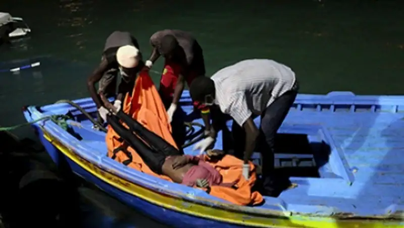 До 200 мигрантов погибли при крушении судна в Ливии