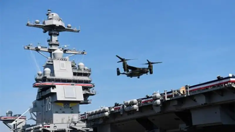 Самый дорогой в мире авианосец оказался непригодным