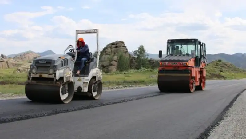 В Павлодарской области полным ходом ведется ремонт дорог