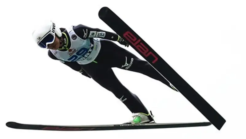 Дешванден, Шоен и Таканаши – лидеры тренировочной серии прыжков Гран-при по прыжкам с трамплина