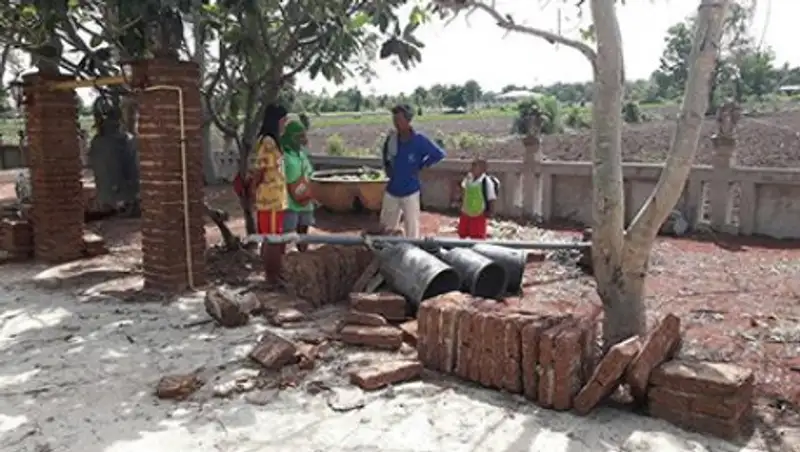 Колокола буддийского храма в Таиланде раздавили девочку