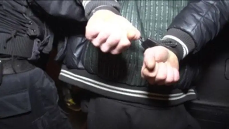 В Мангистау полицейские задержали группу наркоторговцев