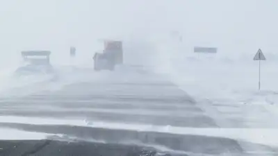 На трех трассах республиканского значения ввели ограничение на движение, фото - Новости Zakon.kz от 18.02.2023 13:30