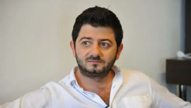 Галустян обиделся на рекламу шаурмы с его фотографией