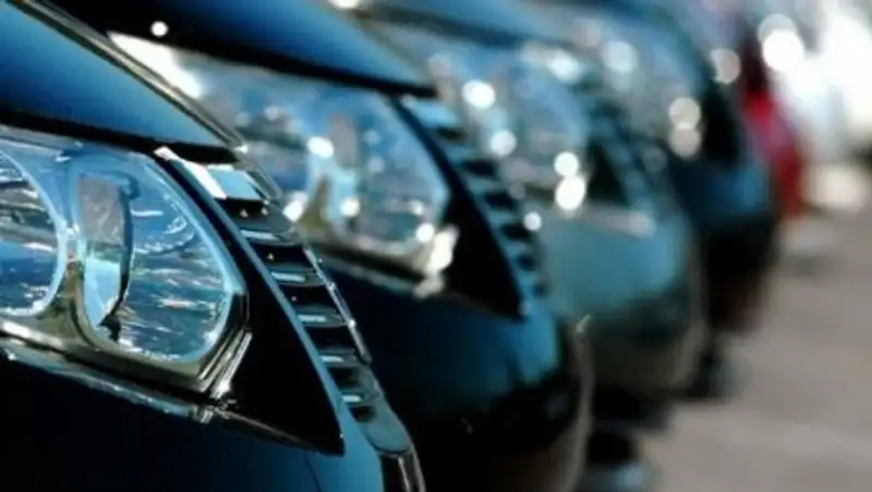 В Усть-Каменогорске чиновник использовал служебное авто в личных целях