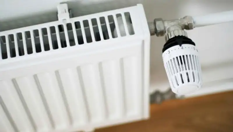 Жители Алматы жалуются на холодные батареи