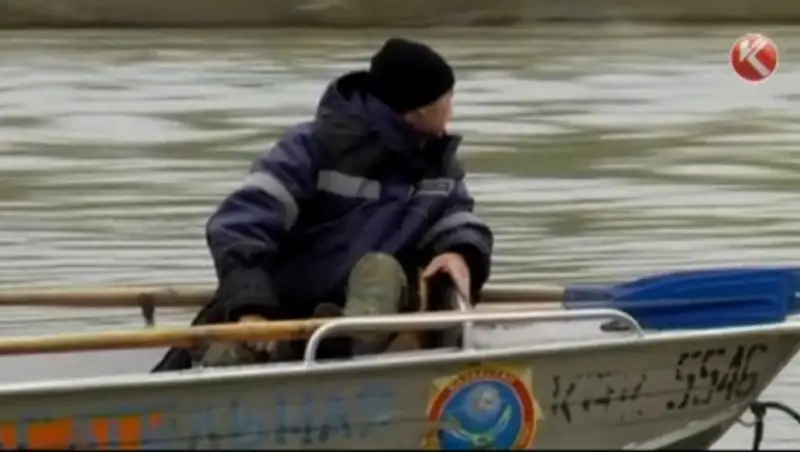 Семейские спасатели ищут в реке тело 20-летнего контрактника