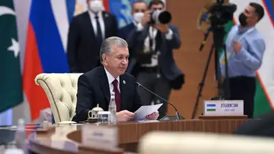 Шавкат Мирзиёев объявил о досрочных президентских выборах в Узбекистане