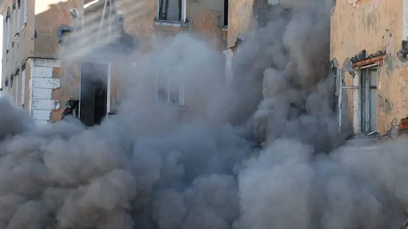 Обрушение дома в Марселе: под завалами найдено два трупа