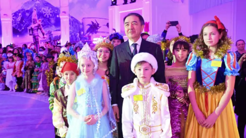 В Алматы прошла елка акима города