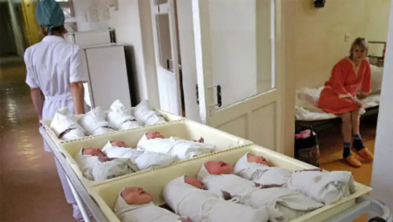 Мажилисмен предлагает увеличить размер единовременного пособия по рождению ребенка