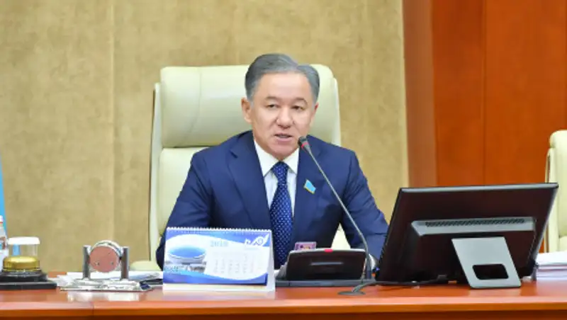 Нигматулин: Новый законопроект ужесточает ответственность за перепродажу ж/д билетов