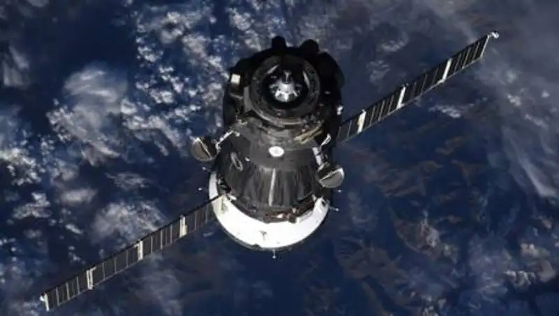 Корабль с киноэкипажем смог пристыковаться к МКС только в ручном режиме