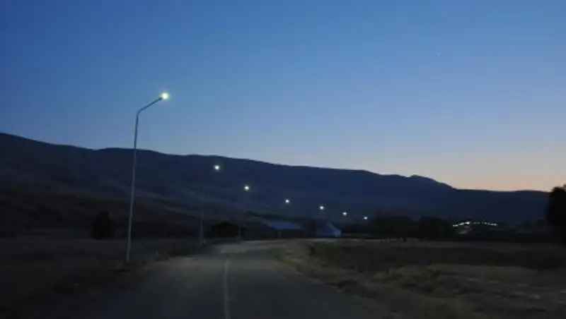 В отдаленных аулах Туркестанской области устанавливают "умные" фонари