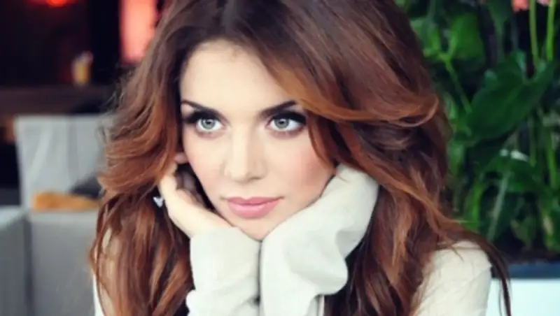 Анна Седокова выйдет на красную дорожку Премии Муз-ТВ в платье от казахстанского дизайнера