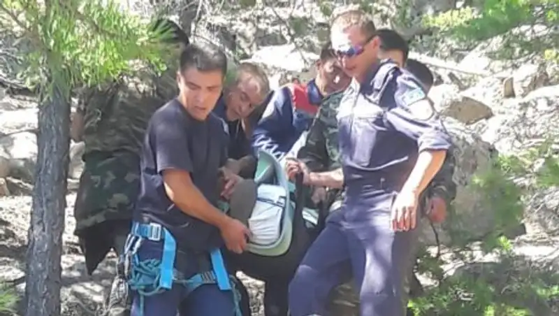 Со скалы в Боровом сорвался турист