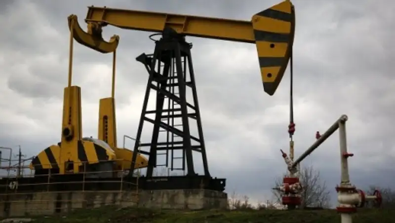 Всемирный банк: средняя цена барреля нефти в 2015 году составит $60